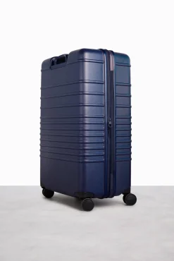 The 29" Large Check-In Roller In Navy