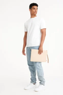 The Beisics Laptop Pouch In Beige