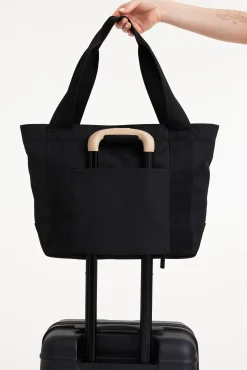 The Beisics Tote In Black