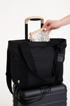The Beisics Tote In Black