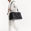 The Commuter Duffle In Black