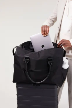 The Commuter Duffle In Black