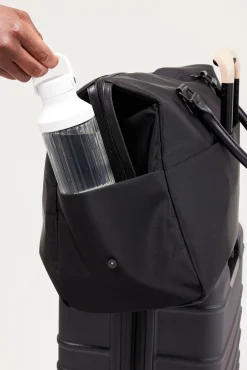The Commuter Duffle In Black