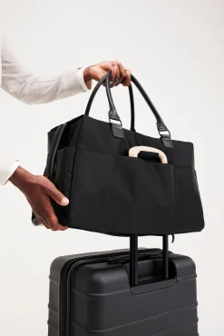 The Commuter Duffle In Black