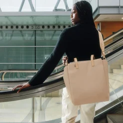 The Commuter Tote In Beige