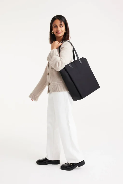 The Commuter Tote In Black
