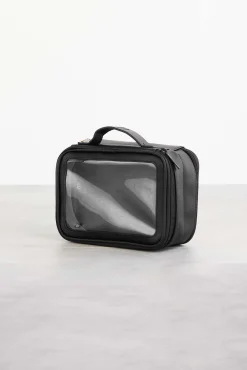 The On The Go Essential Case In Black