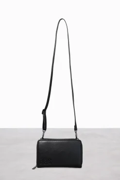 The Travel Wallet In Black