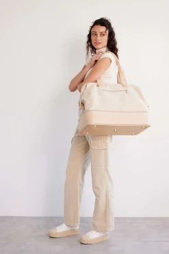 The Weekender In Beige