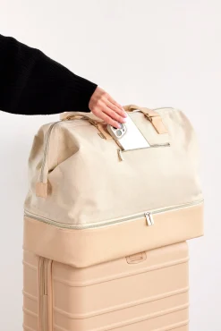 The Weekender In Beige